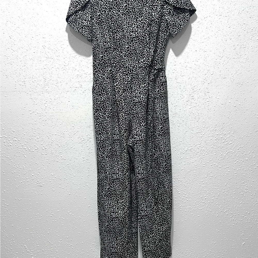Calvin Klein Women's Tie-Waist Tulip-Sleeve Jumpsuit‎ White Patterned Jumpsuit 8 - Picture 4 of 10